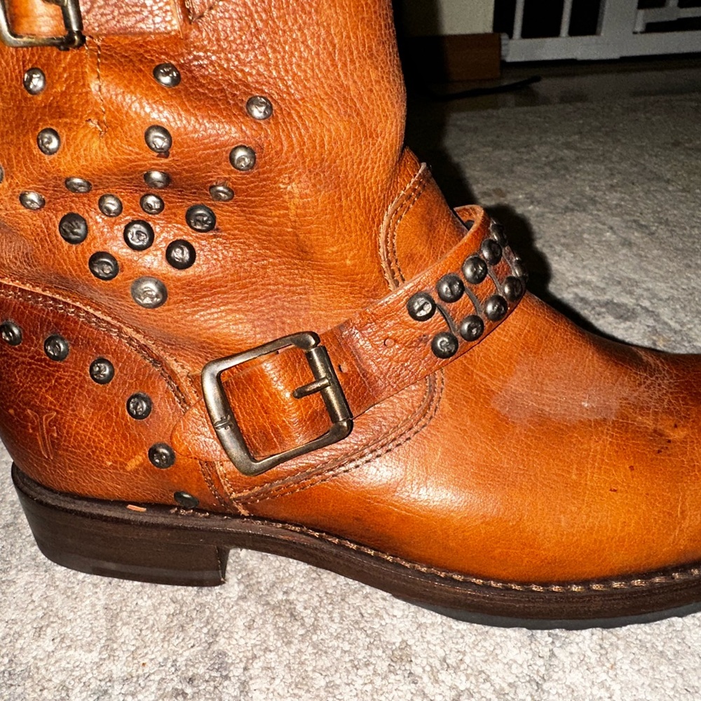 Women’s Frye studded bootie size 9 - Picture 4 of 4